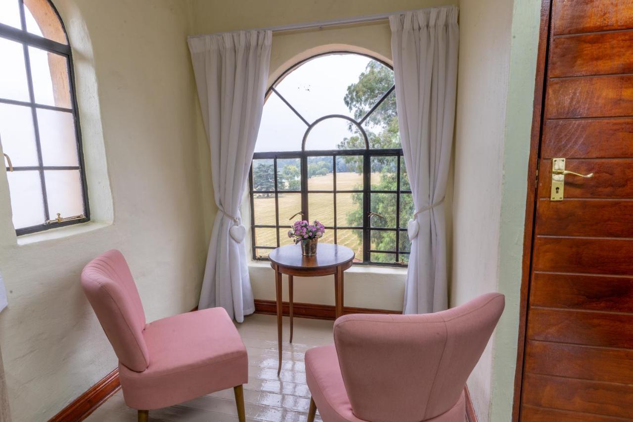 Airport Tower Lodge Κέμπτον Παρκ Εξωτερικό φωτογραφία